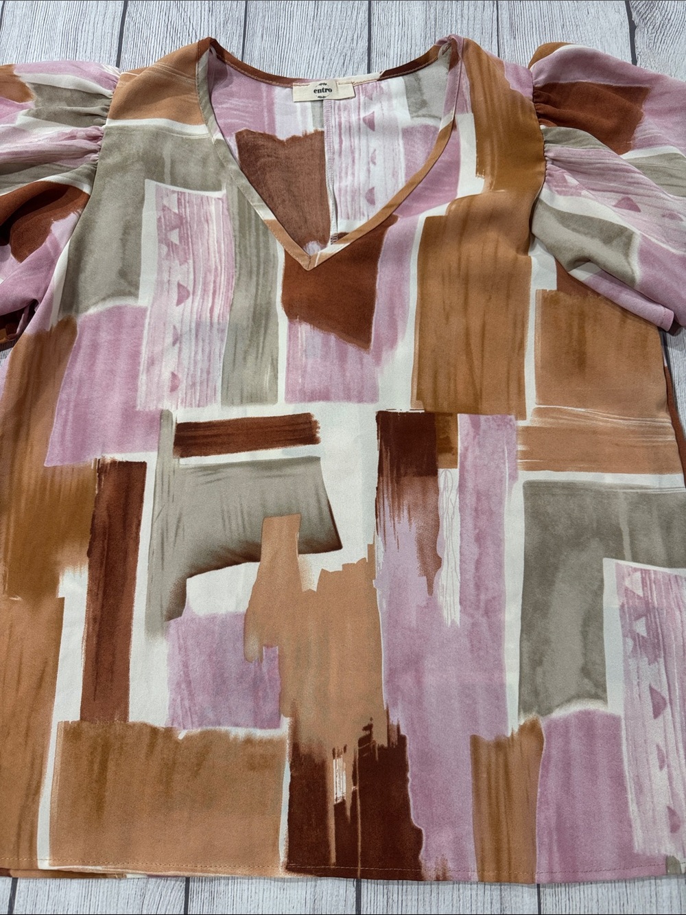 entro Women’s Multicolor Abstract Brushstroke V-Neck Blouse — Pink, Brown, Tan